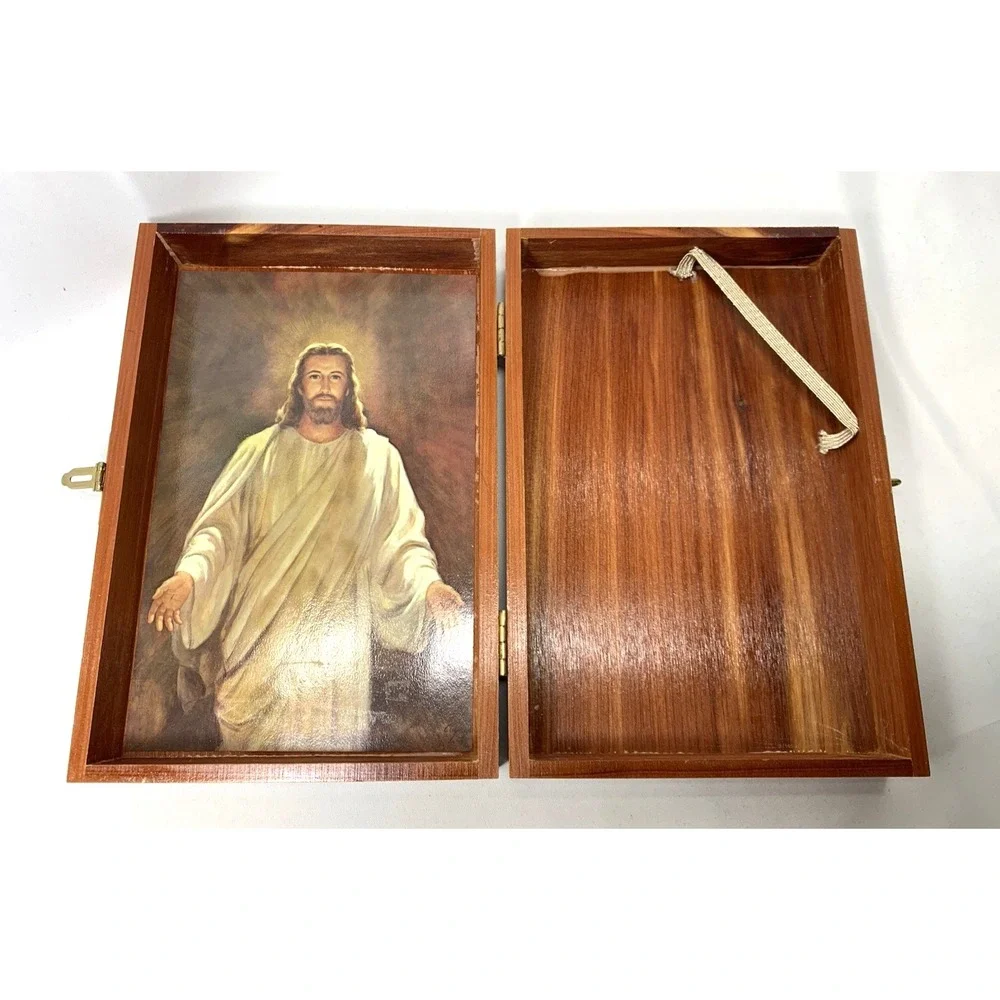 Bible Box‎ with Brass latch Cedar Wood USA Union Made Vintage